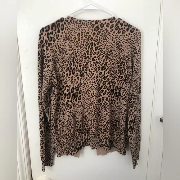 Cardigan - Picture 3 of 9